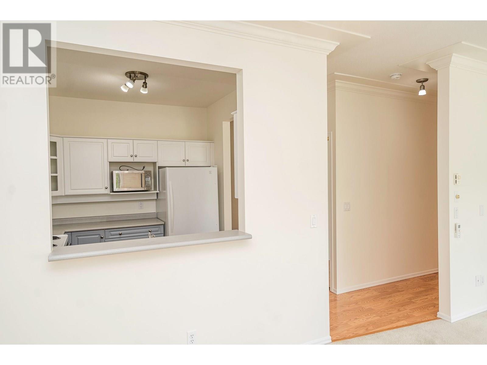 Photo 9 of 877 Klo Road Unit 210, Kelowna BC