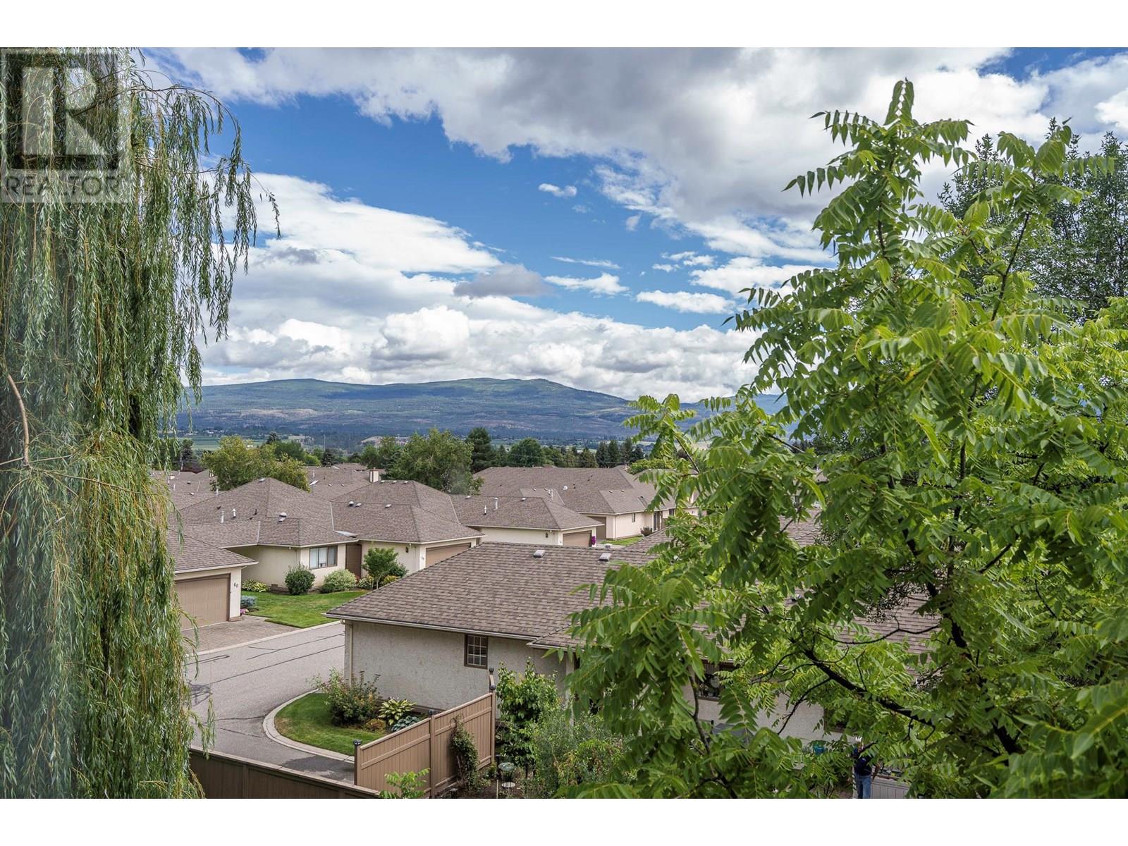 Photo 6 of 877 Klo Road Unit 210, Kelowna BC