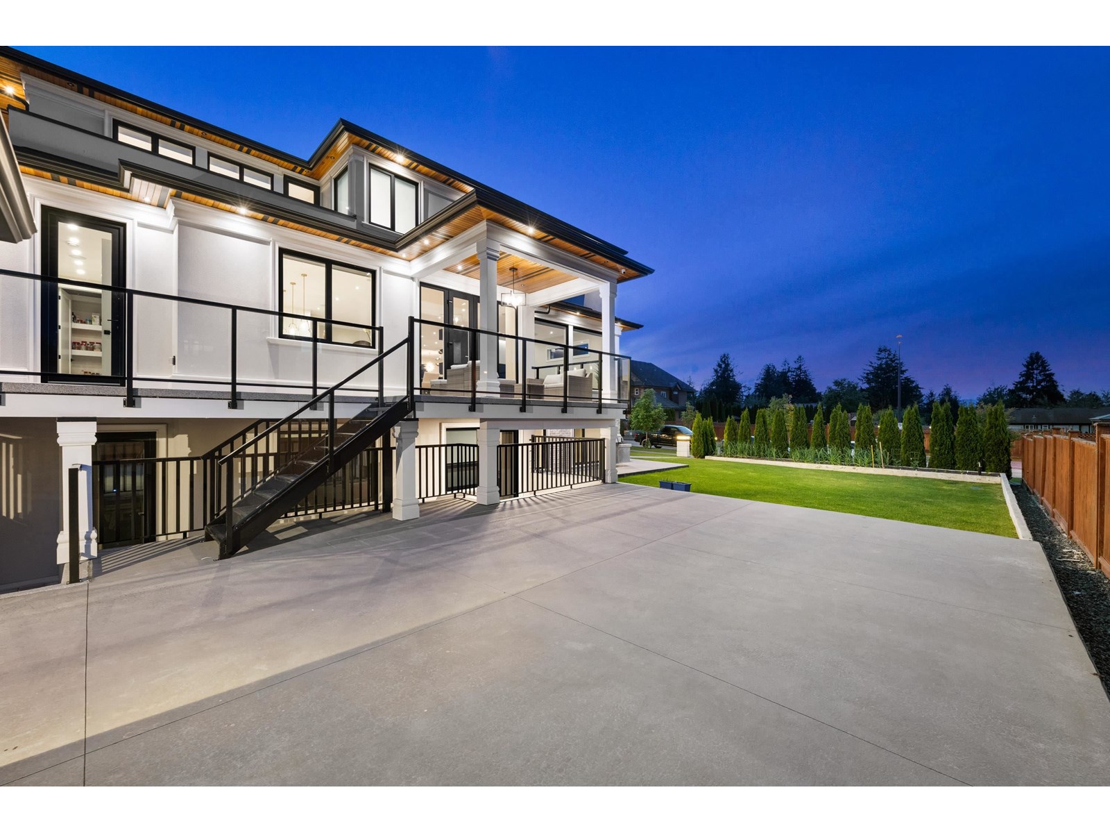 Photo 11 of 6166 152 A Street, Surrey BC