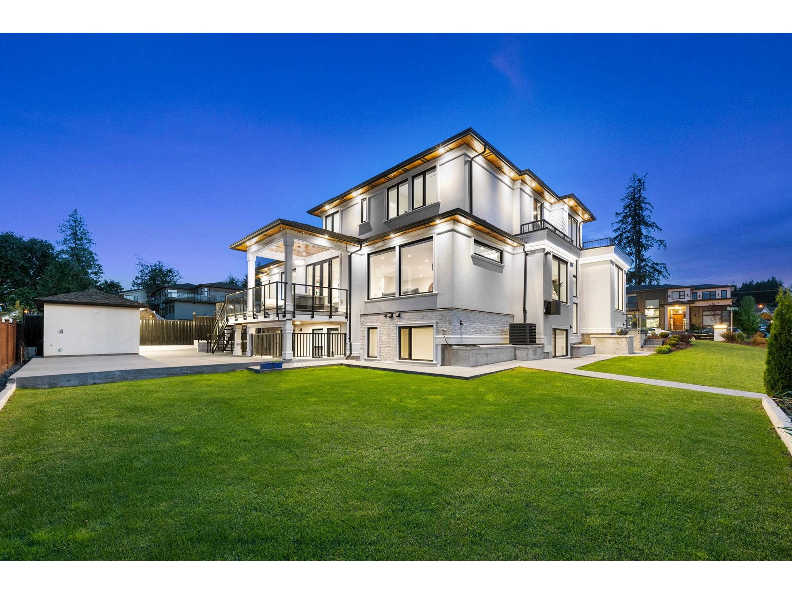Photo 8 of 6166 152 A Street, Surrey BC