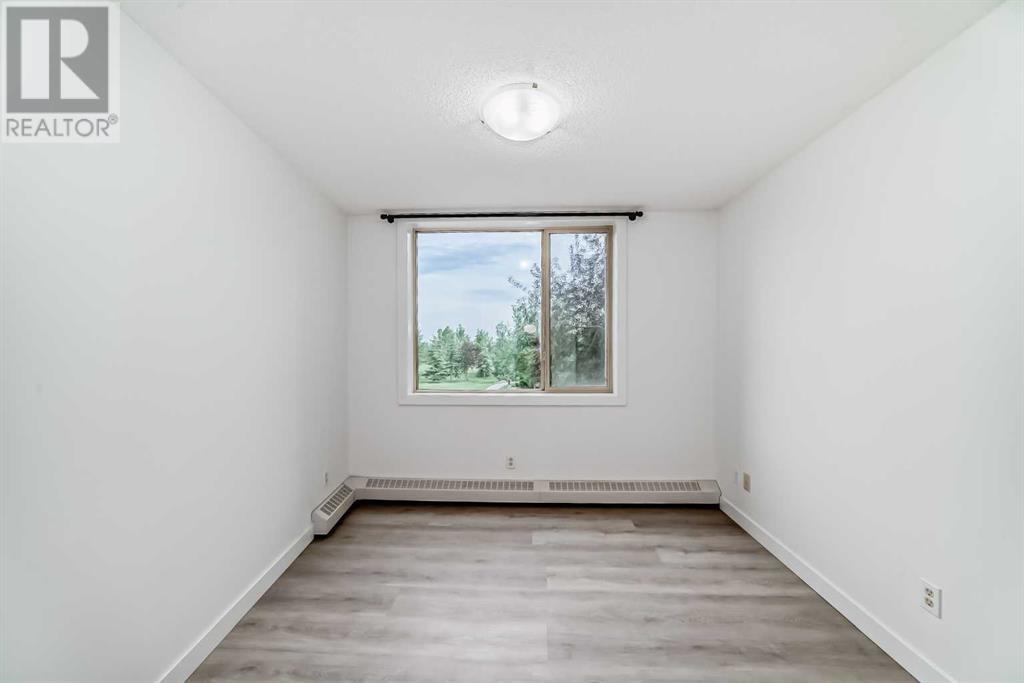Single Family House for Sale in    Avenue SE Dover Calgary 