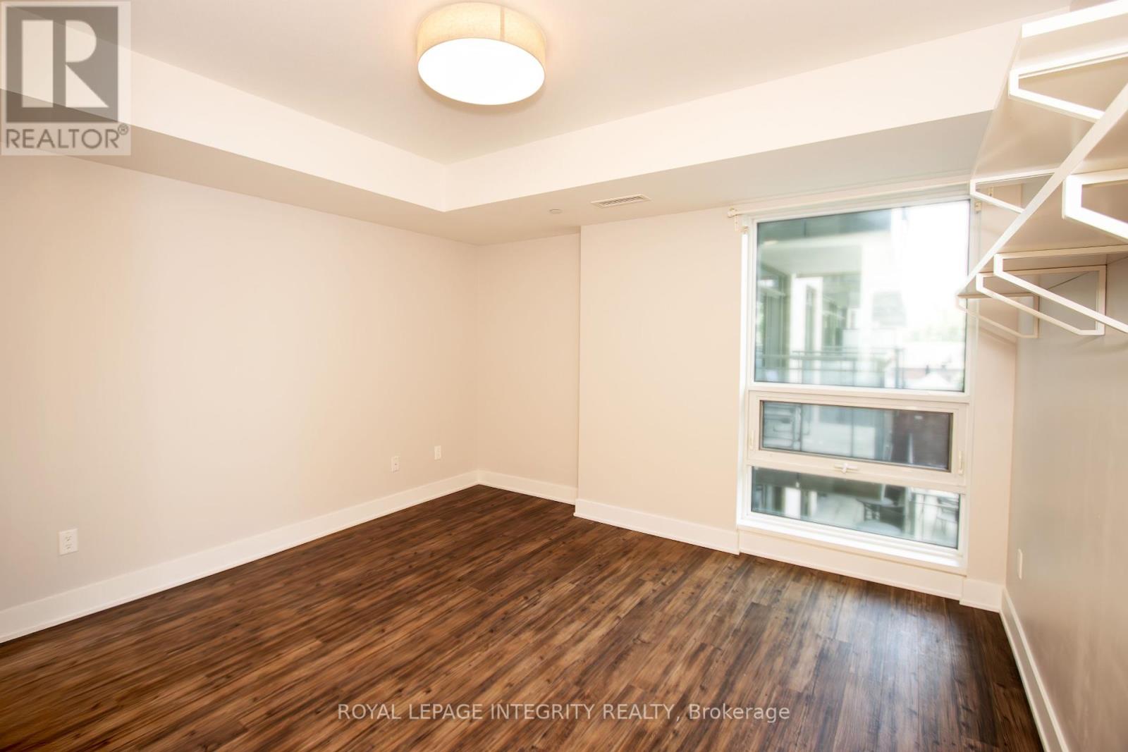 Photo 10 of 318 411 Mackay Street, Ottawa ON