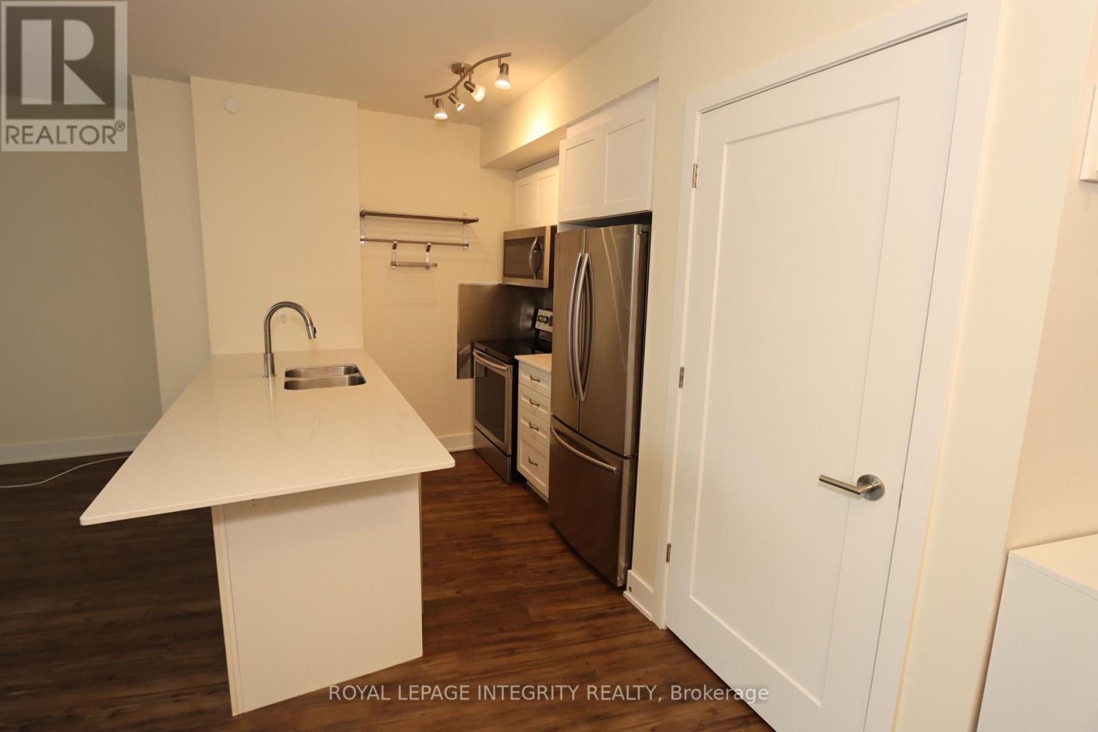 Photo 5 of 318 411 Mackay Street, Ottawa ON