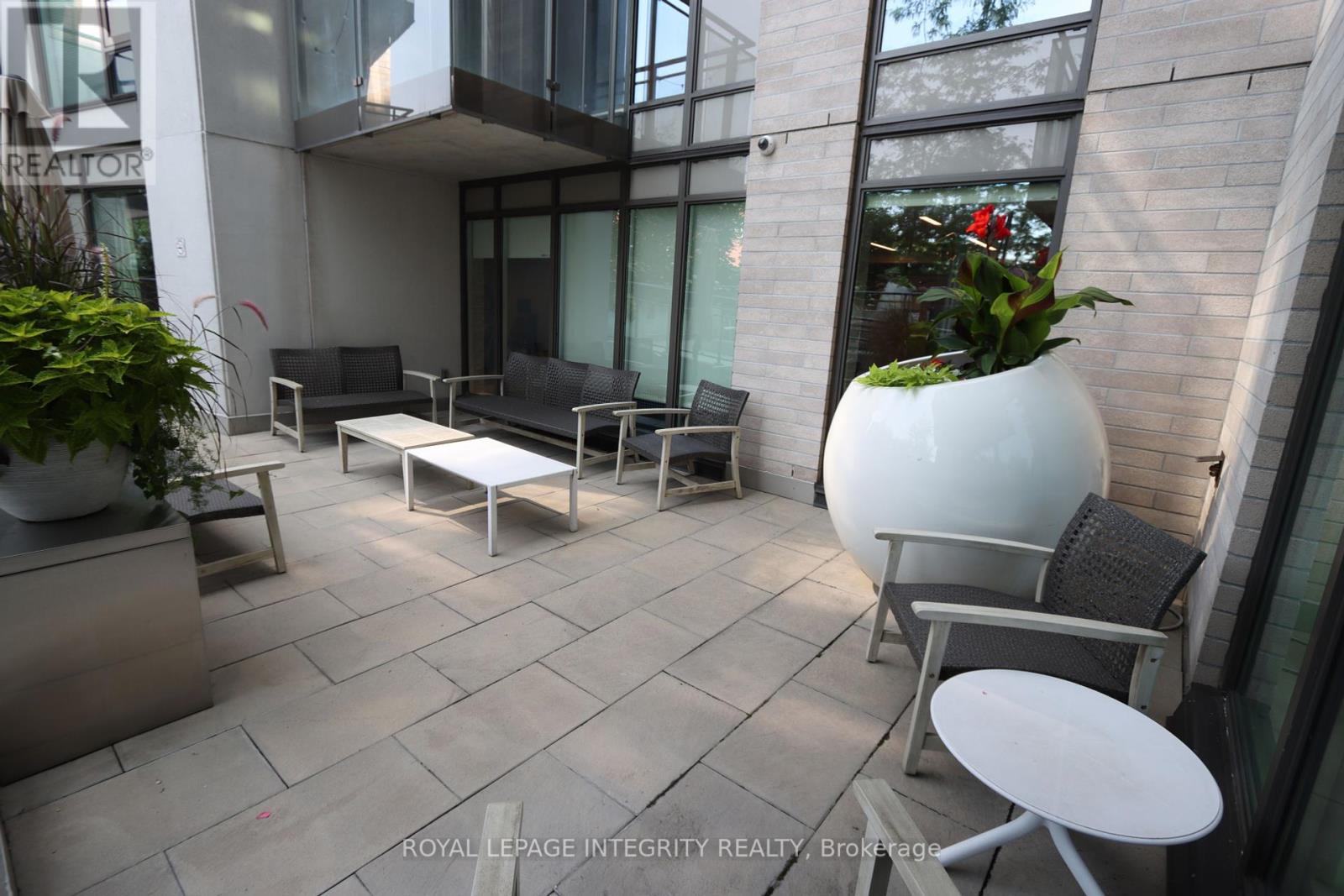 Photo 25 of 318 411 Mackay Street, Ottawa ON