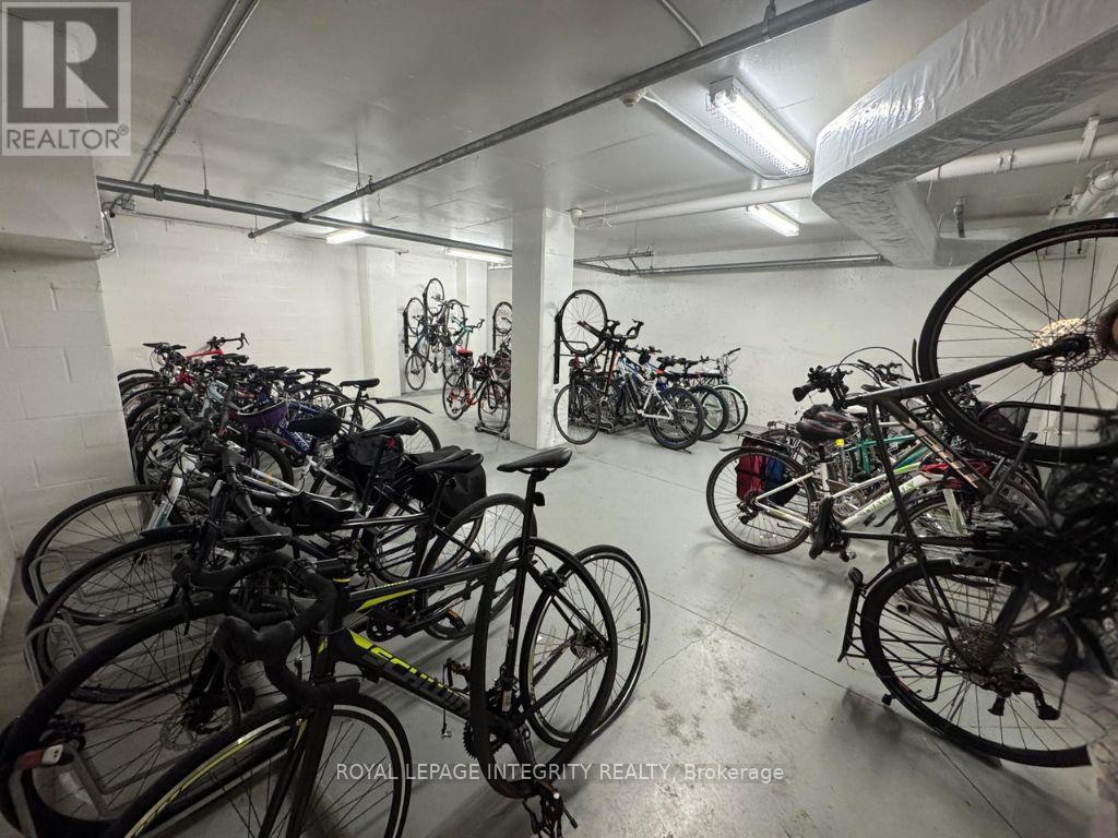 Photo 35 of 318 411 Mackay Street, Ottawa ON