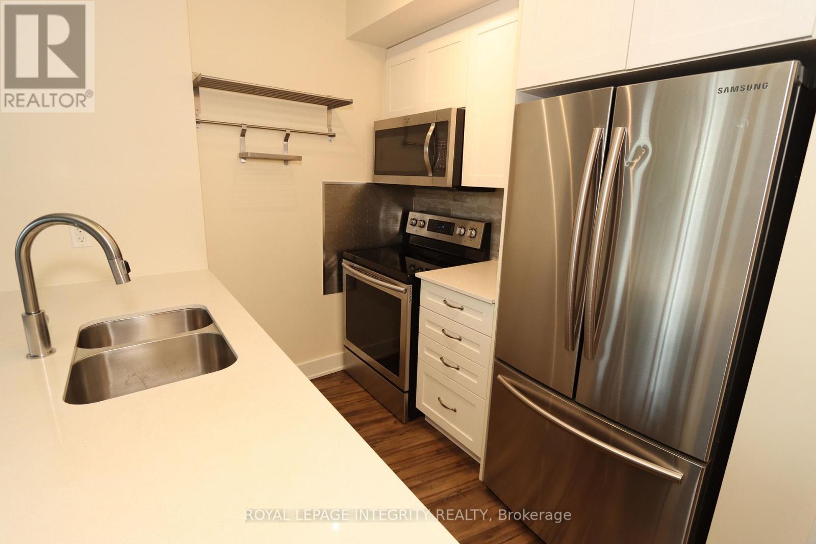 Photo 31 of 318 411 Mackay Street, Ottawa ON