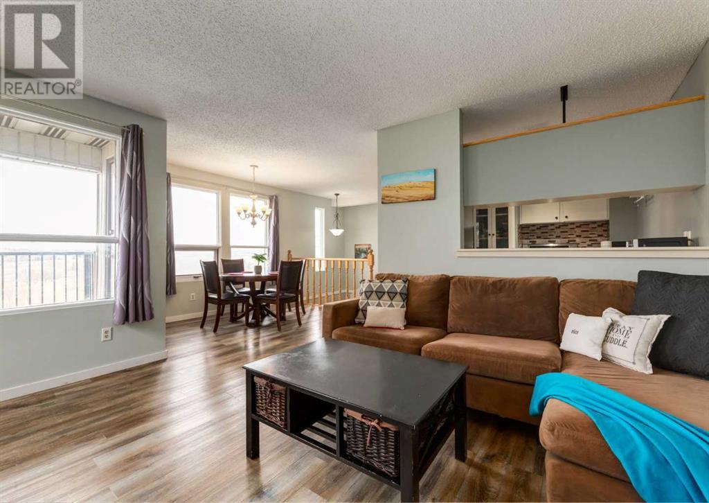 Single Family House for Sale in   Blackthorn Road NE Thorncliffe Calgary 