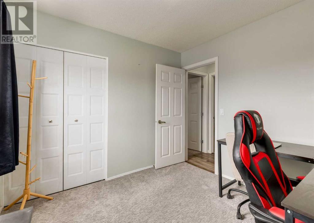 Single Family House for Sale in   Blackthorn Road NE Thorncliffe Calgary 