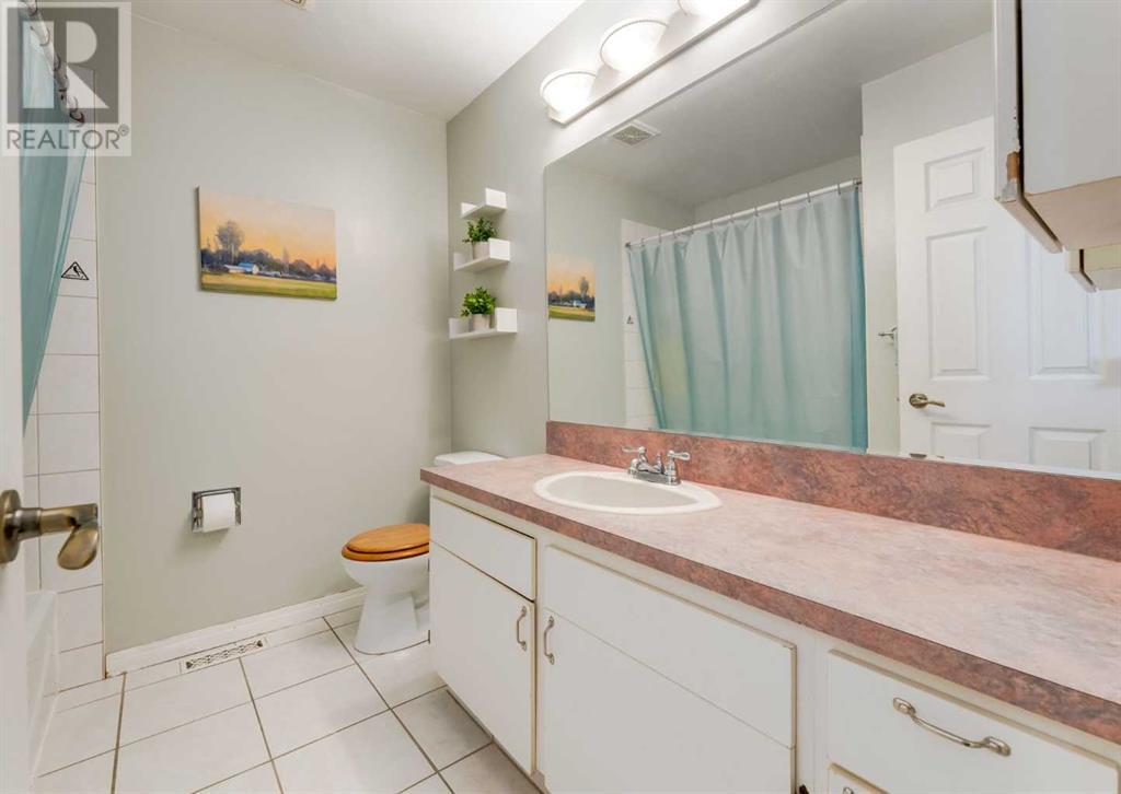 Single Family House for Sale in   Blackthorn Road NE Thorncliffe Calgary 