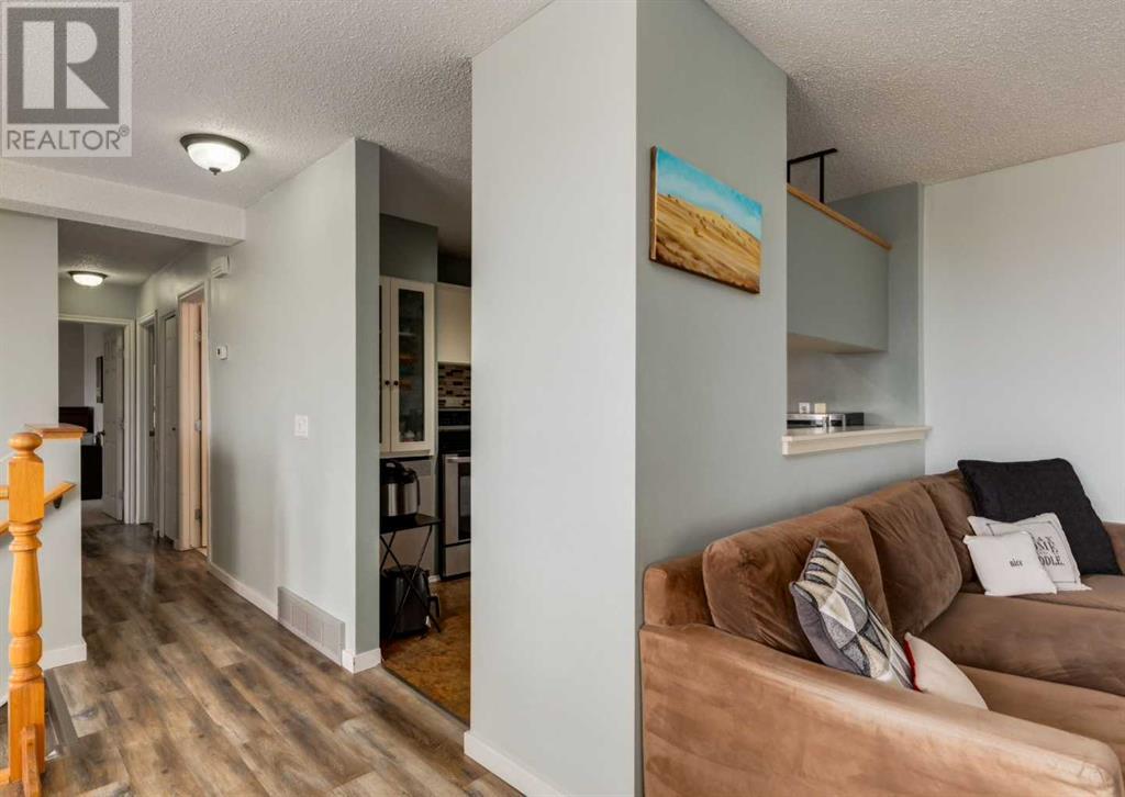 Single Family House for Sale in   Blackthorn Road NE Thorncliffe Calgary 