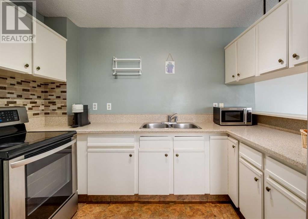 Single Family House for Sale in   Blackthorn Road NE Thorncliffe Calgary 