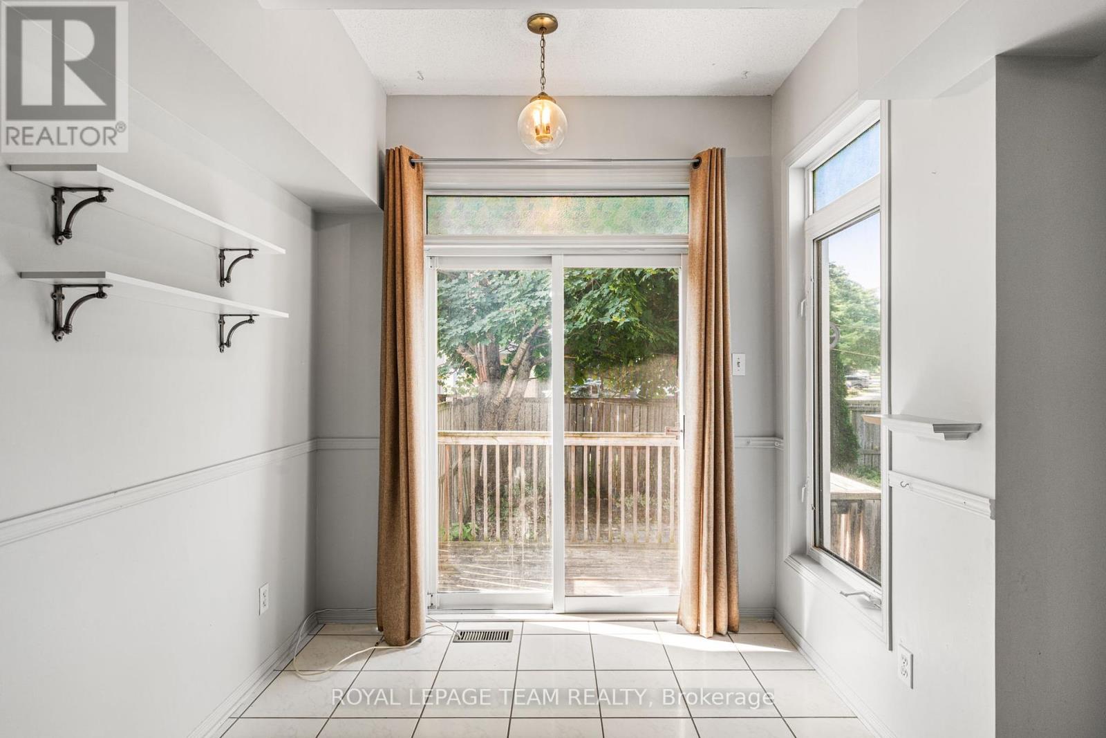 Photo 12 of 156 Claridge Drive, Ottawa ON