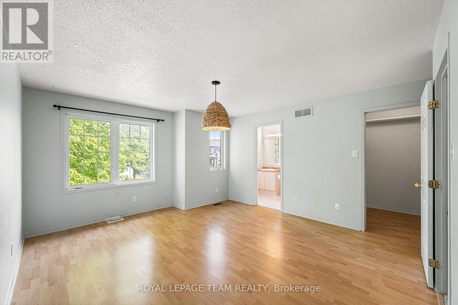 Photo 20 of 156 Claridge Drive, Ottawa ON