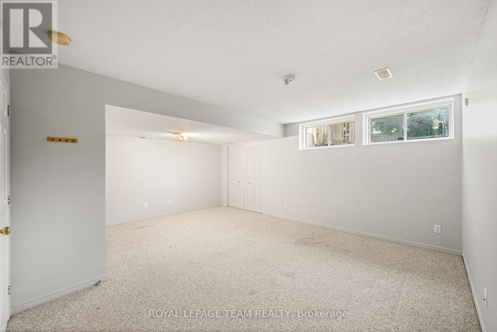 Photo 30 of 156 Claridge Drive, Ottawa ON