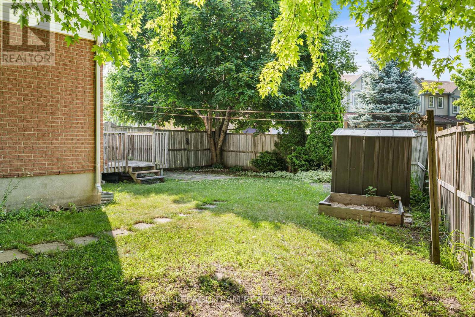 Photo 36 of 156 Claridge Drive, Ottawa ON