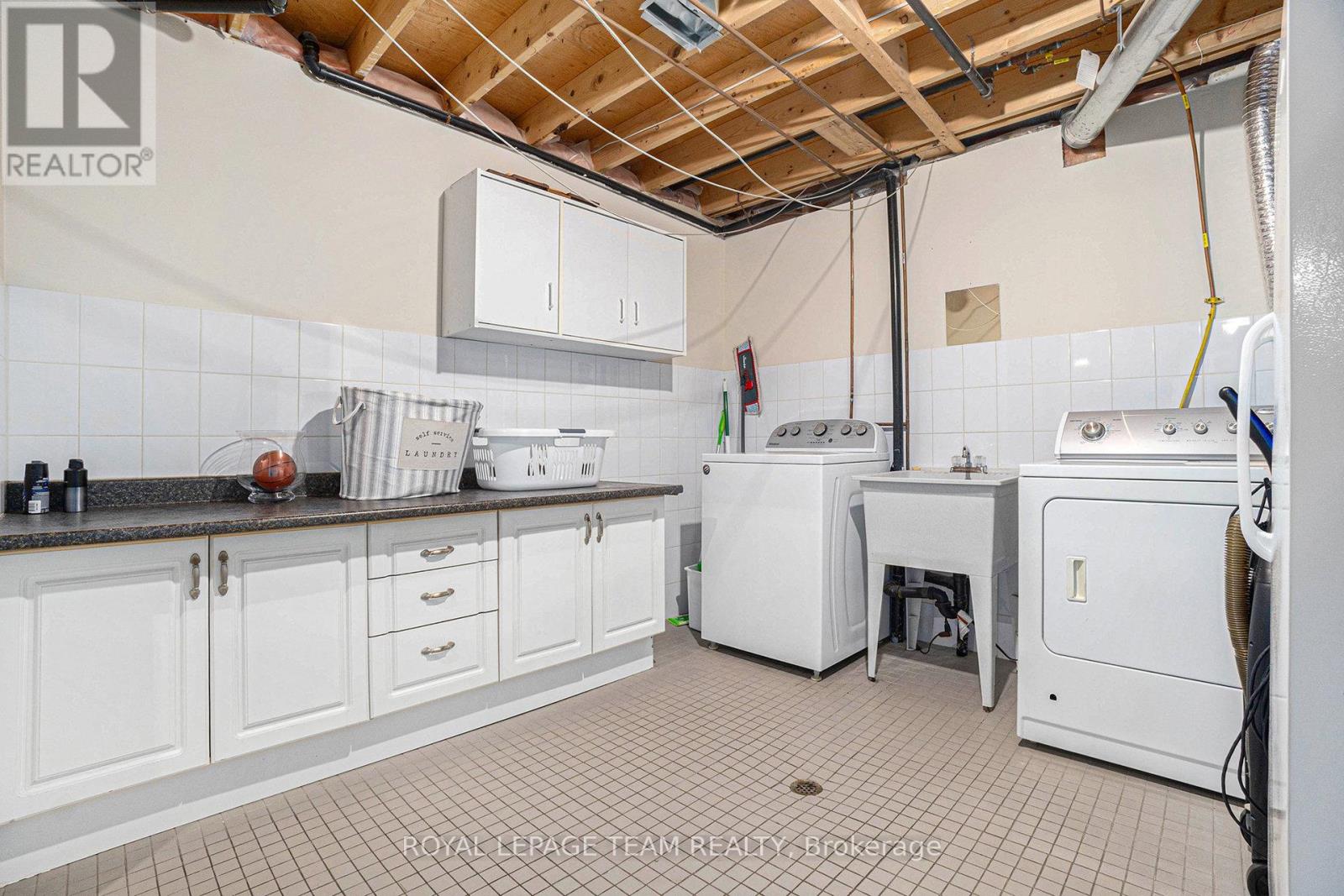Photo 14 of 36 Nakota Way, Ottawa ON