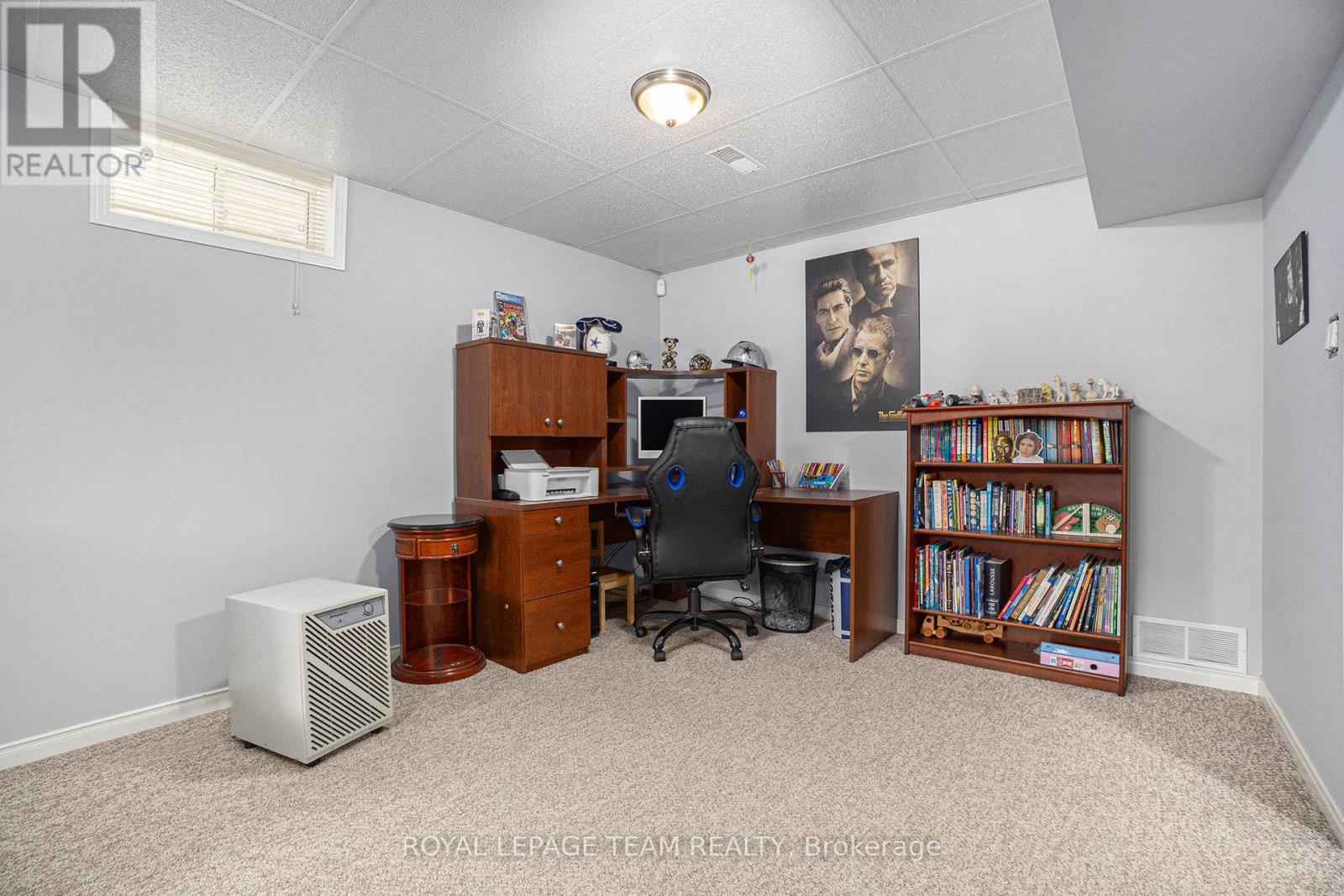 Photo 22 of 36 Nakota Way, Ottawa ON