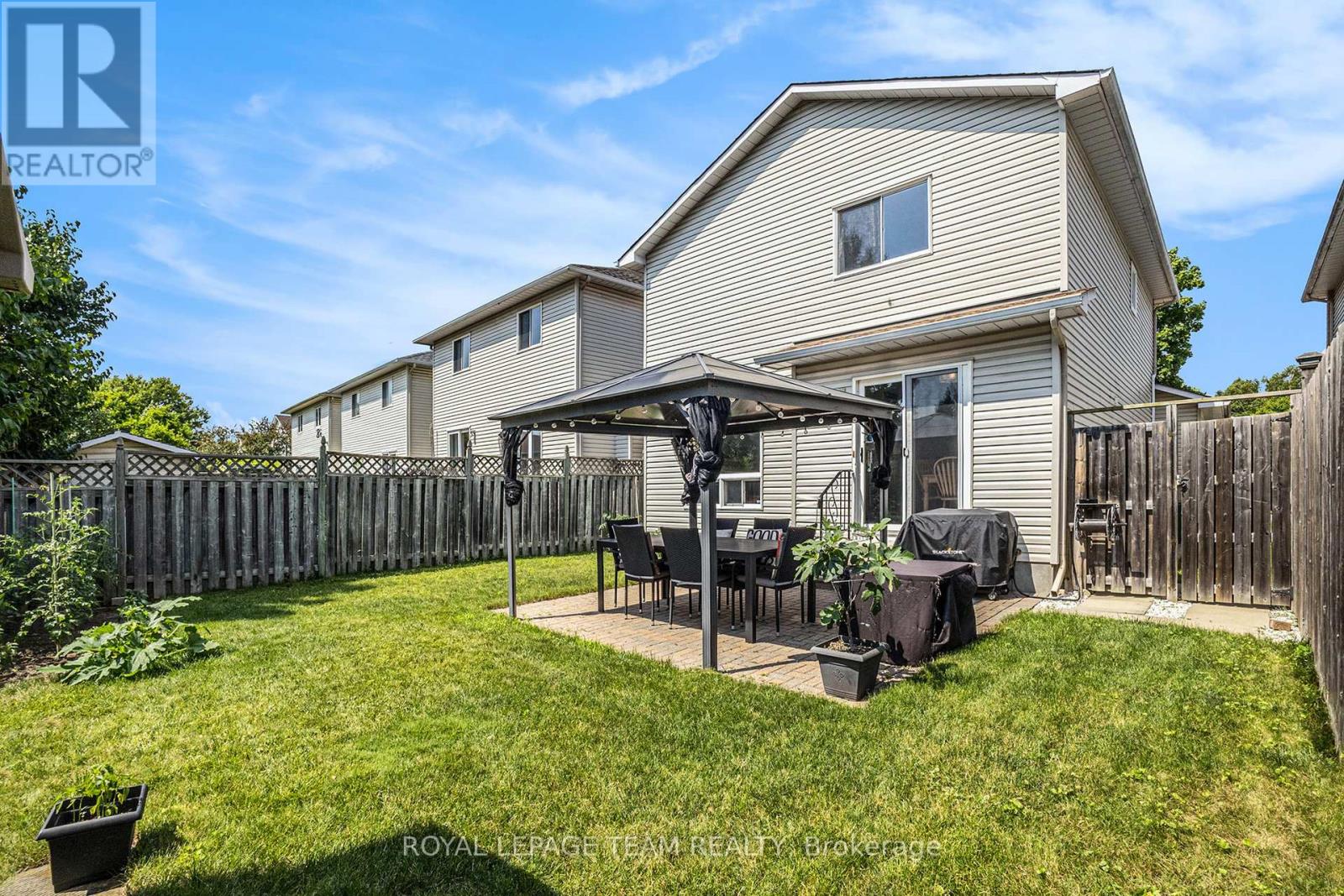 Photo 21 of 36 Nakota Way, Ottawa ON