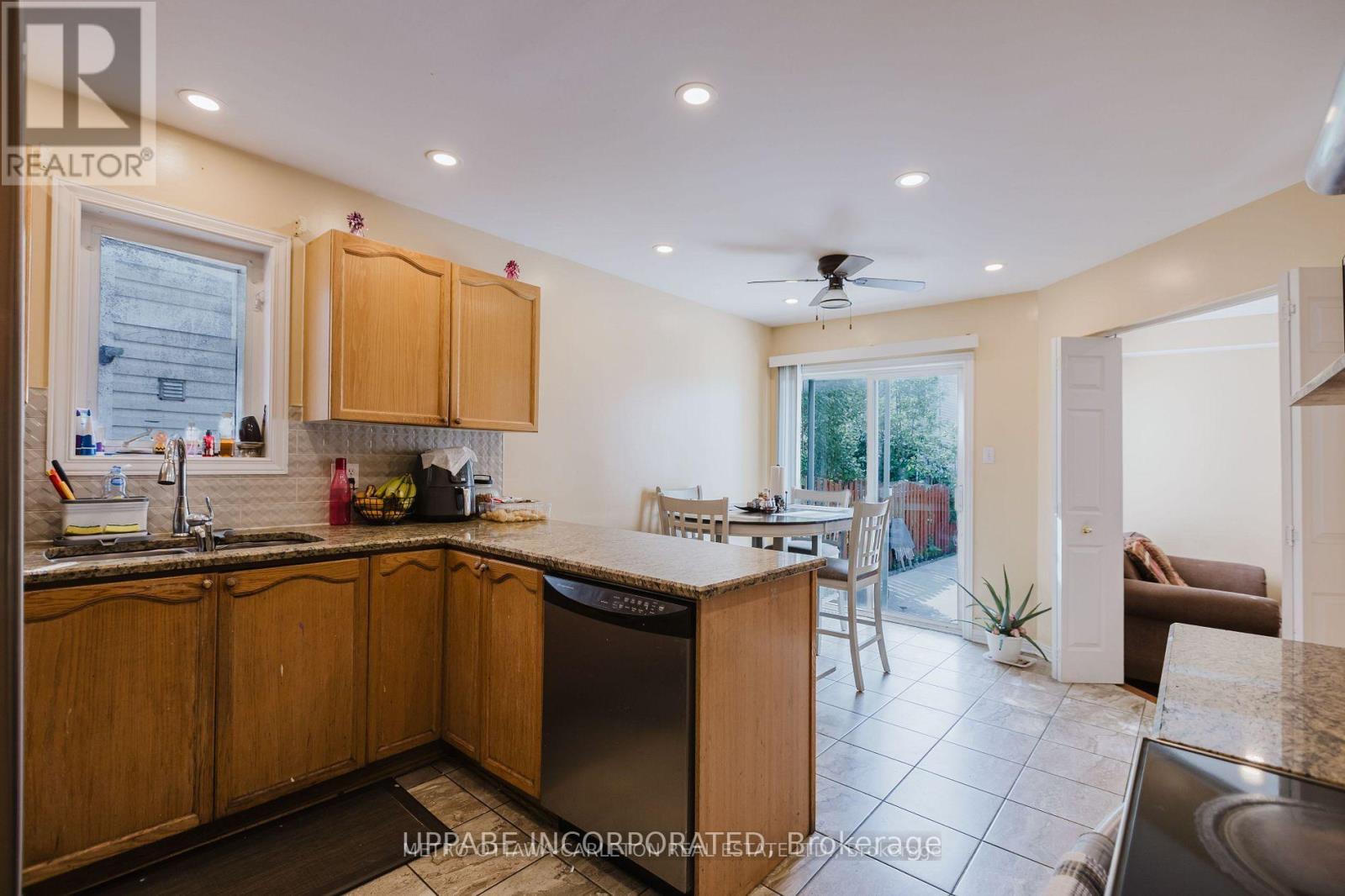 Photo 26 of 28 Armagh Way, Ottawa ON
