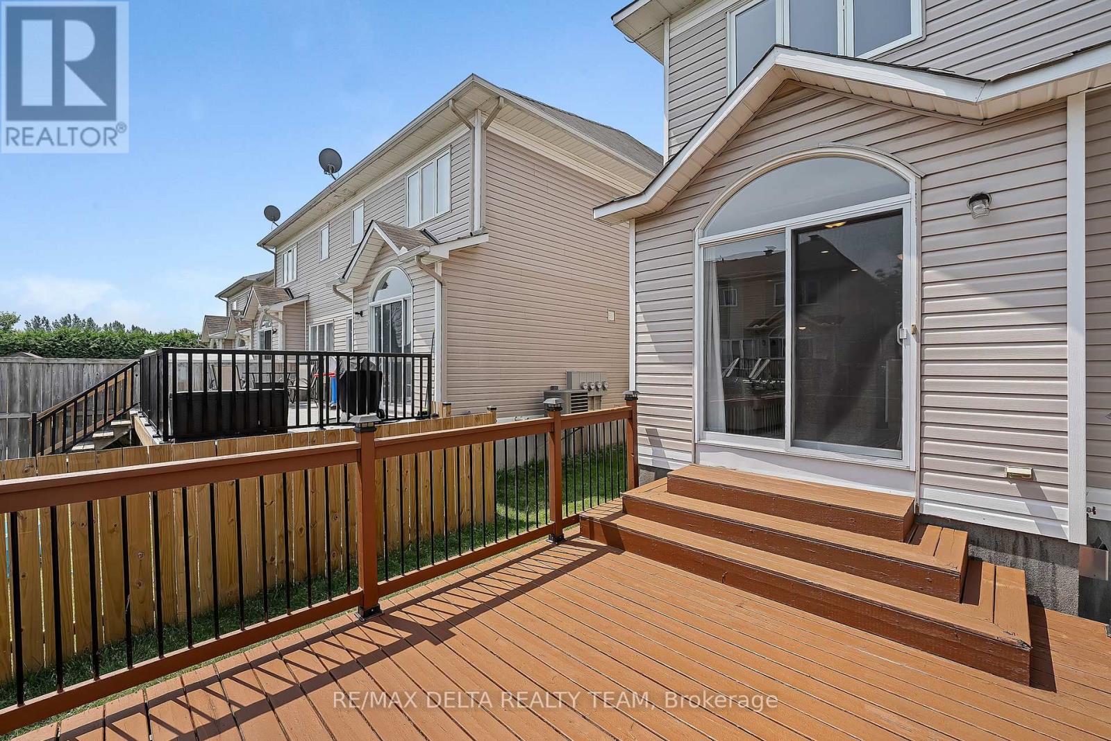 Photo 30 of 2209 Silverado Crescent, Ottawa ON