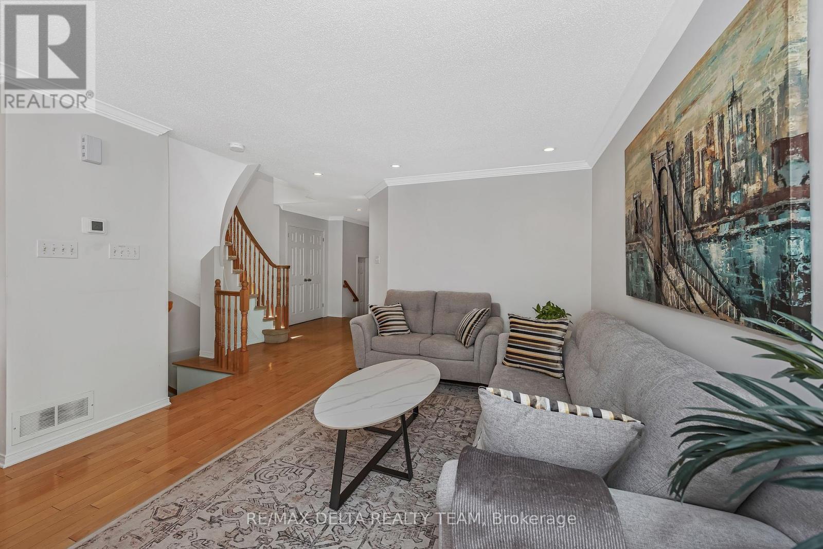 Photo 21 of 2209 Silverado Crescent, Ottawa ON