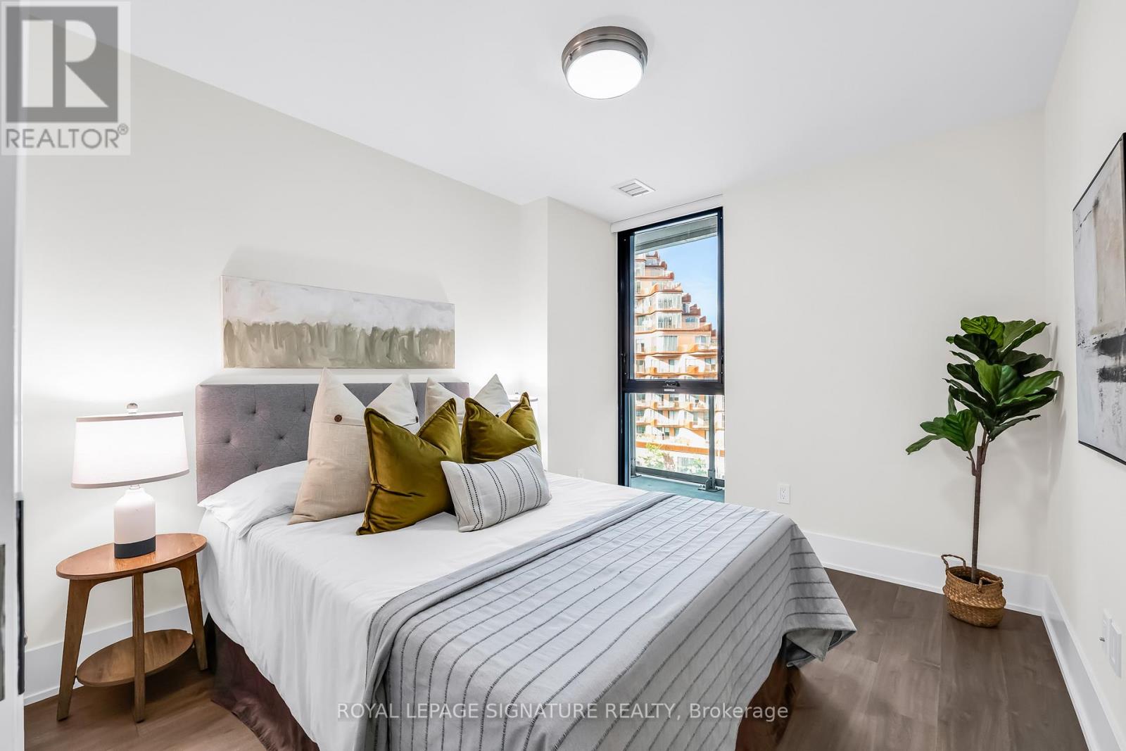 Photo 17 of 517 118 Merchants Wharf, Toronto ON