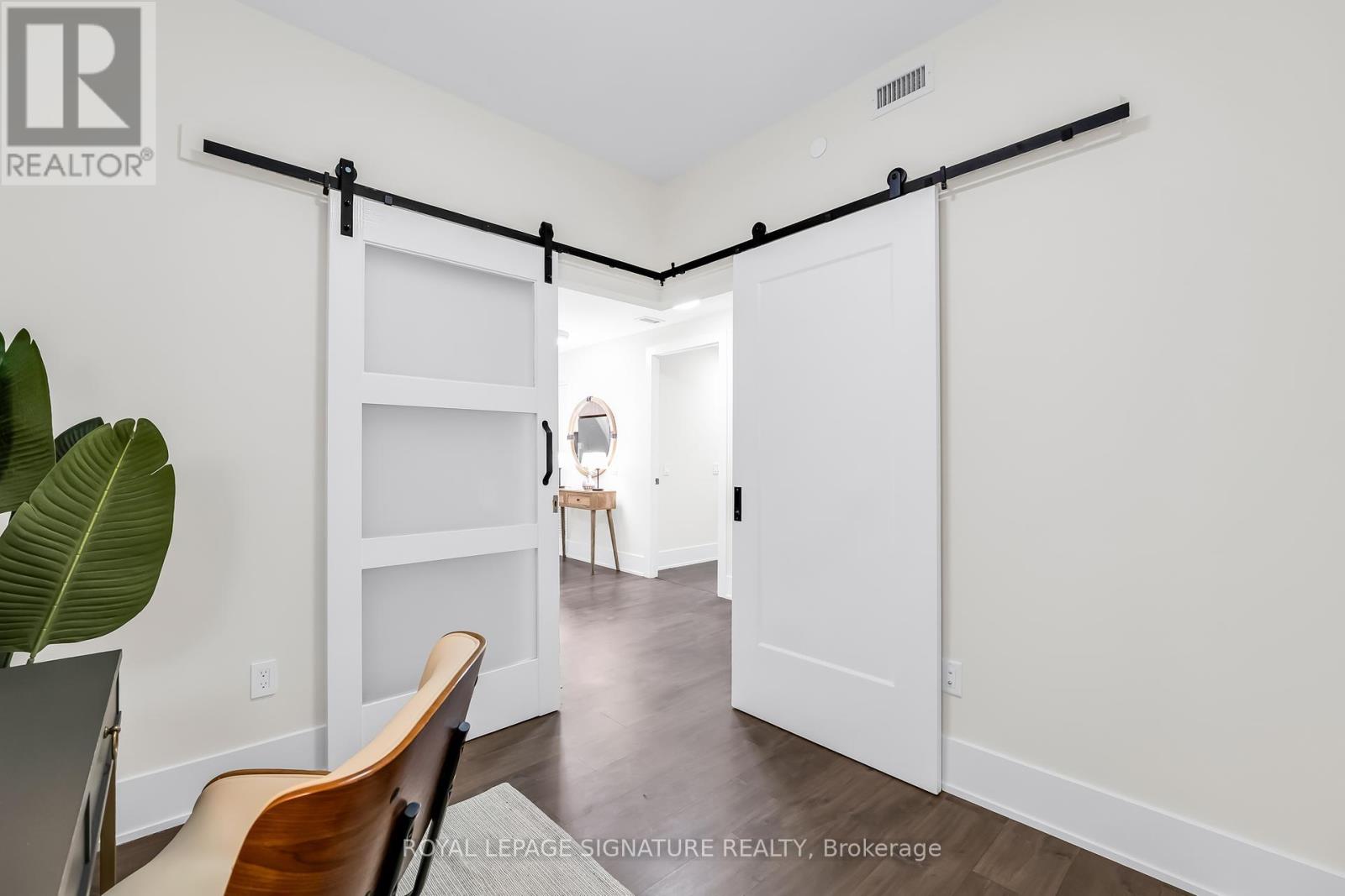 Photo 22 of 517 118 Merchants Wharf, Toronto ON