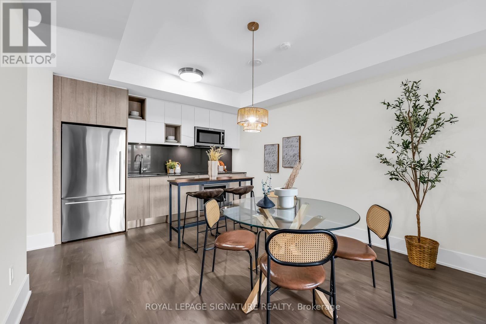 Photo 6 of 517 118 Merchants Wharf, Toronto ON