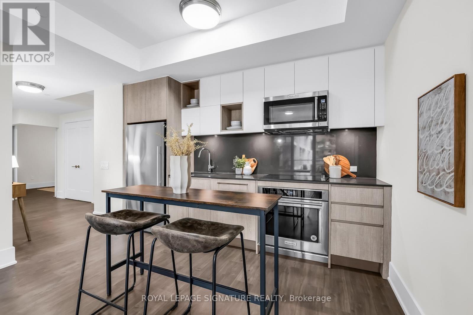 Photo 9 of 517 118 Merchants Wharf, Toronto ON