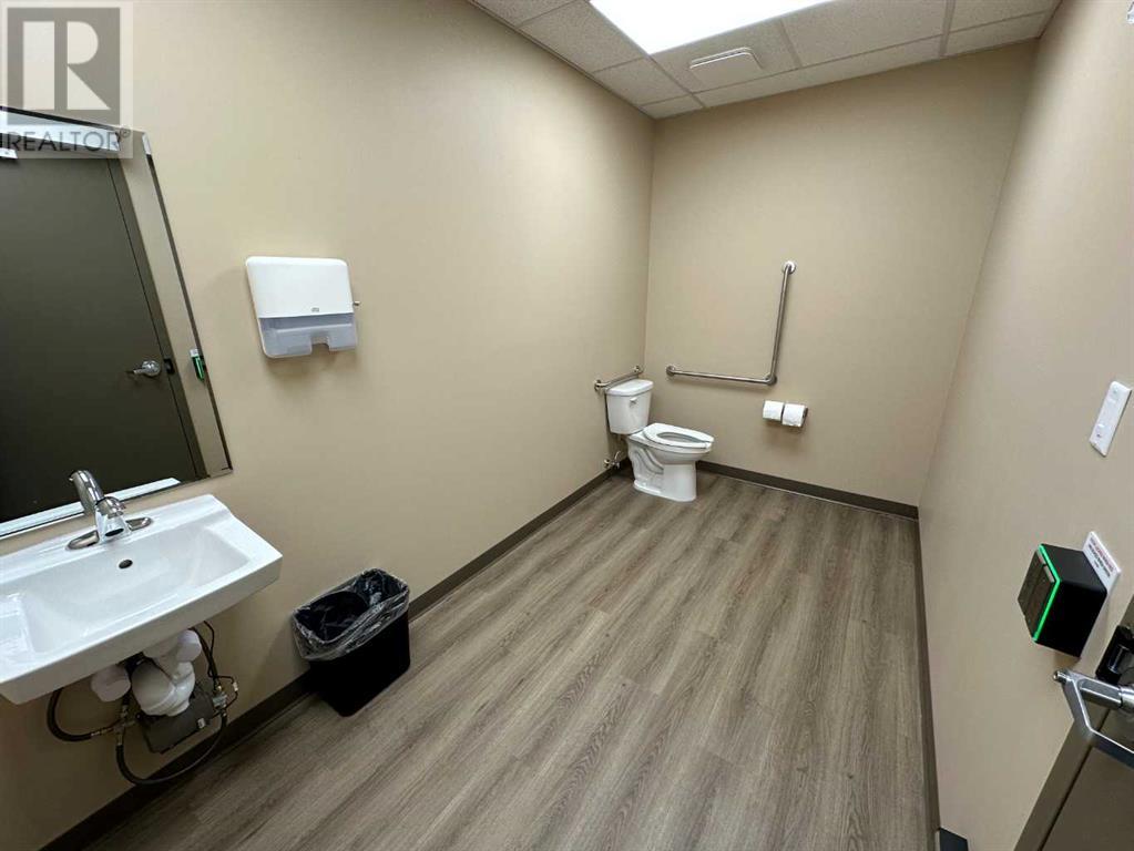 Photo 5 of B 66 8 Street Nw, Medicine Hat AB