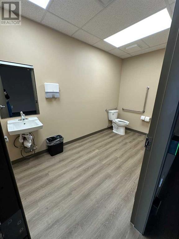 Photo 4 of B 66 8 Street Nw, Medicine Hat AB