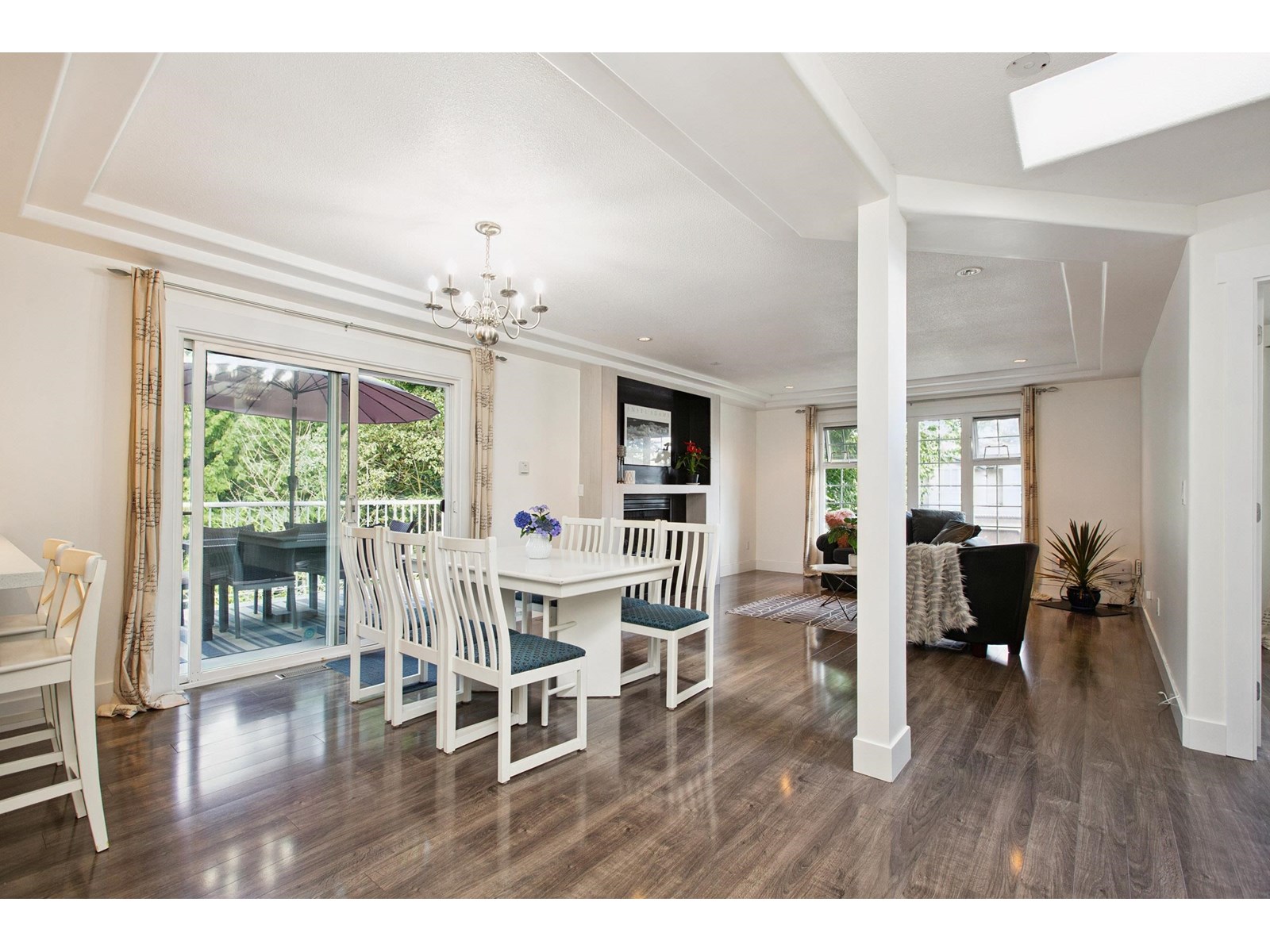 Photo 5 of 11790 98 Avenue, Surrey BC