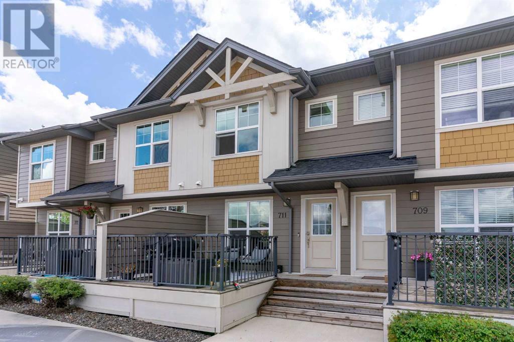 Photo 2 of 711 101 Sunset Drive, Cochrane AB
