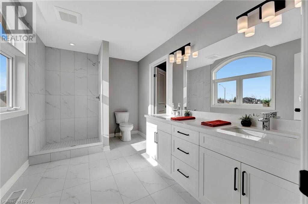 Photo 10 of 139 Craddock Boulevard, Jarvis ON