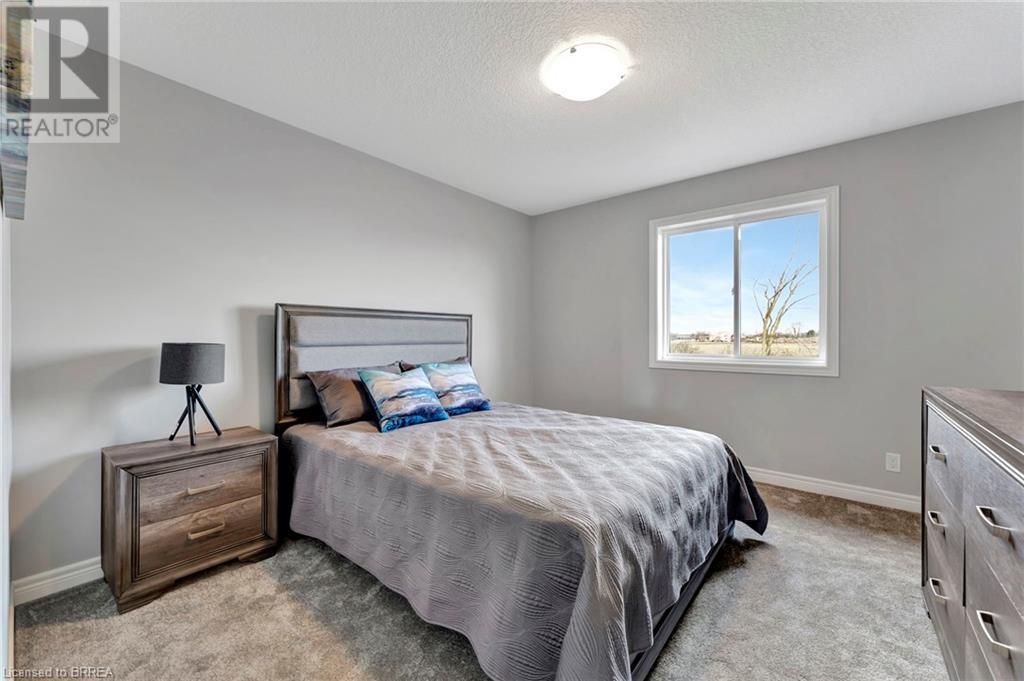 Photo 9 of 139 Craddock Boulevard, Jarvis ON