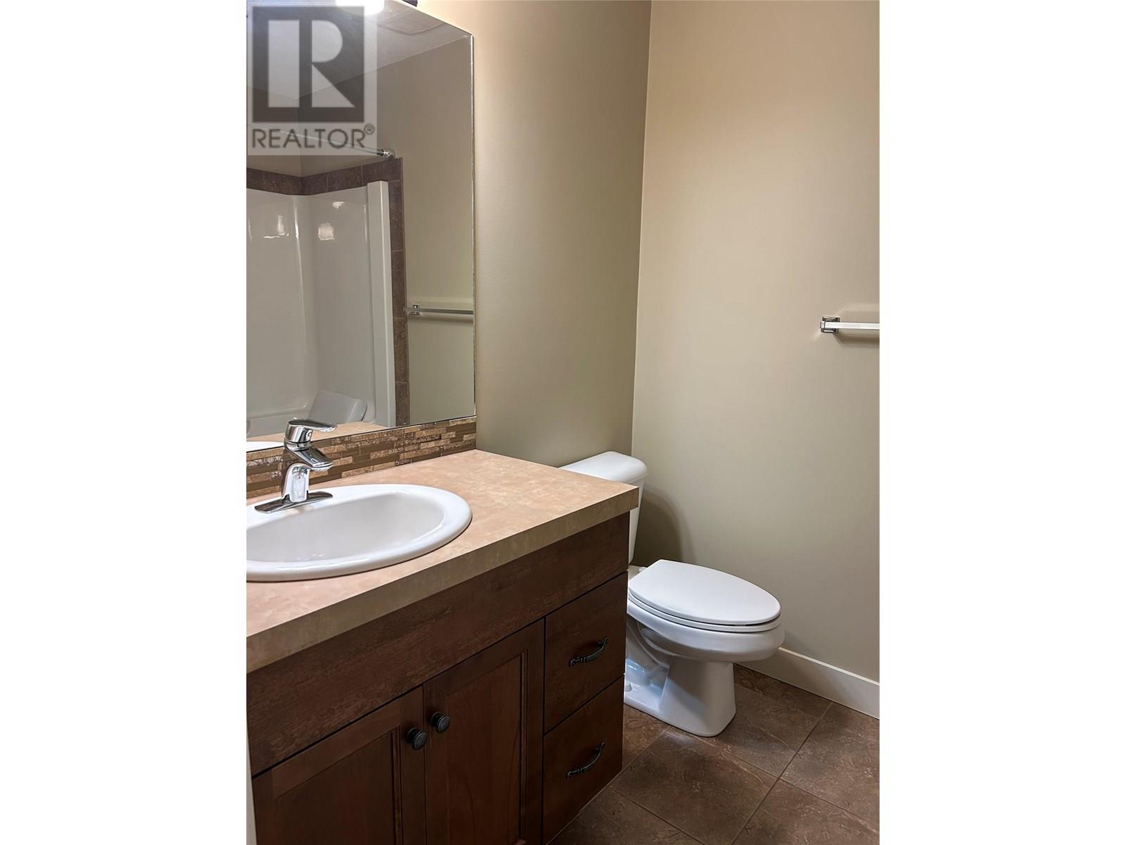 603 3350 Woodsdale Road, Lake Country