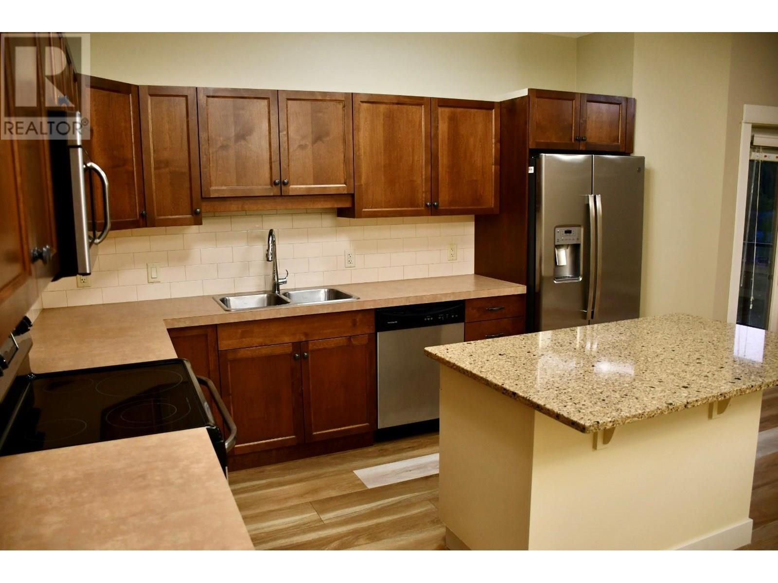 603 3350 Woodsdale Road, Lake Country