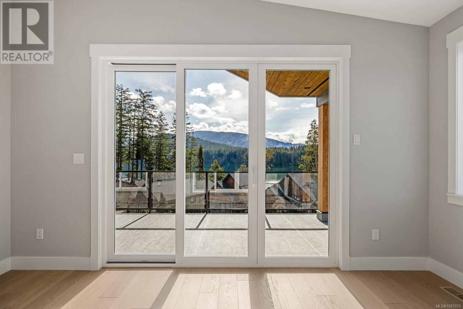 Photo 23 of 9394 Lakefront Rise, Lake Cowichan BC