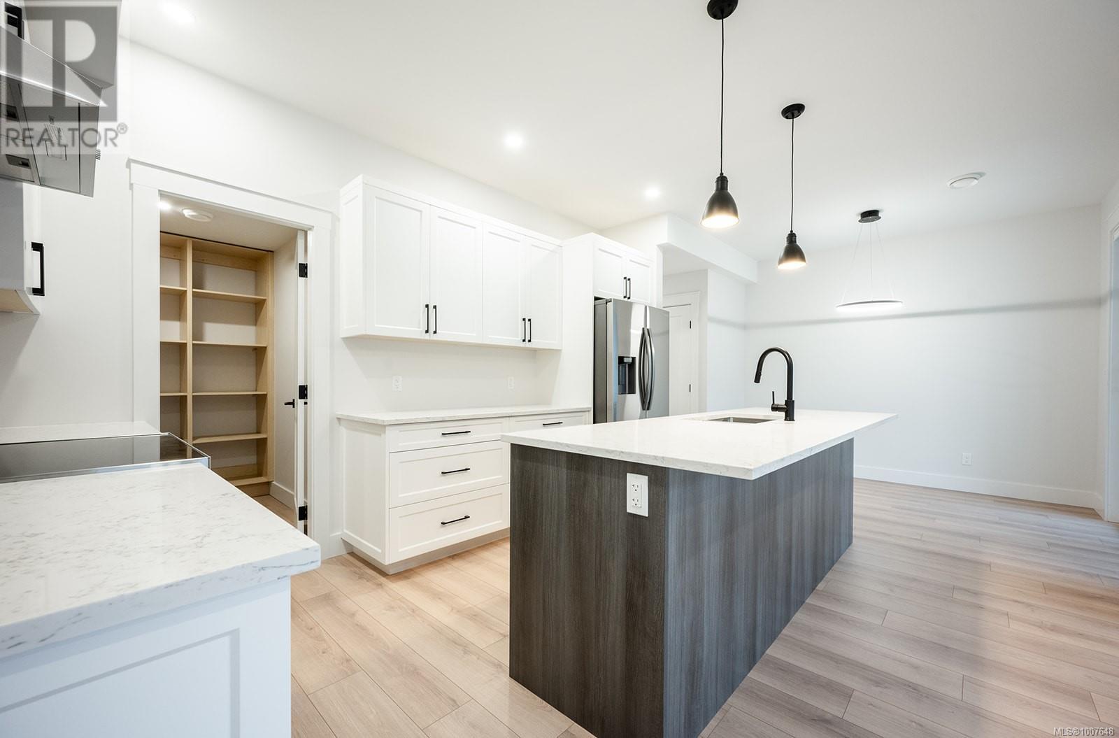 Photo 17 of 27 1090 Evergreen Rd, Campbell River BC
