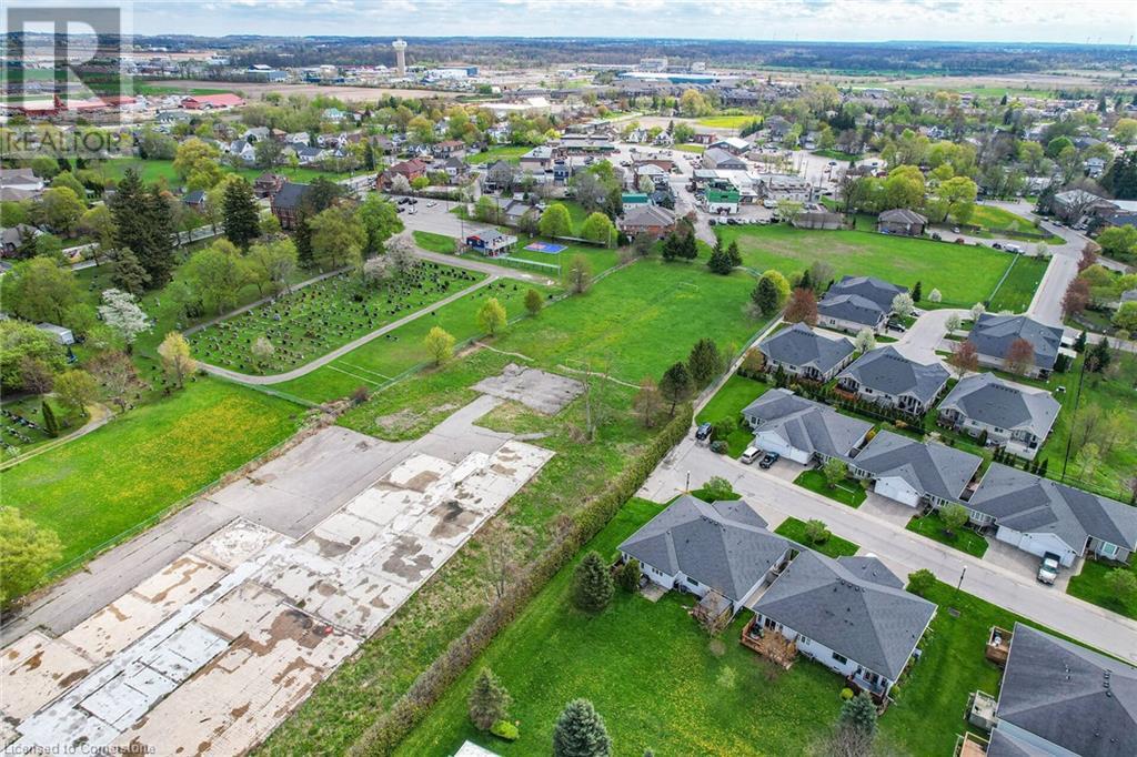 Photo 28 of 7 Village Drive, Smithville ON