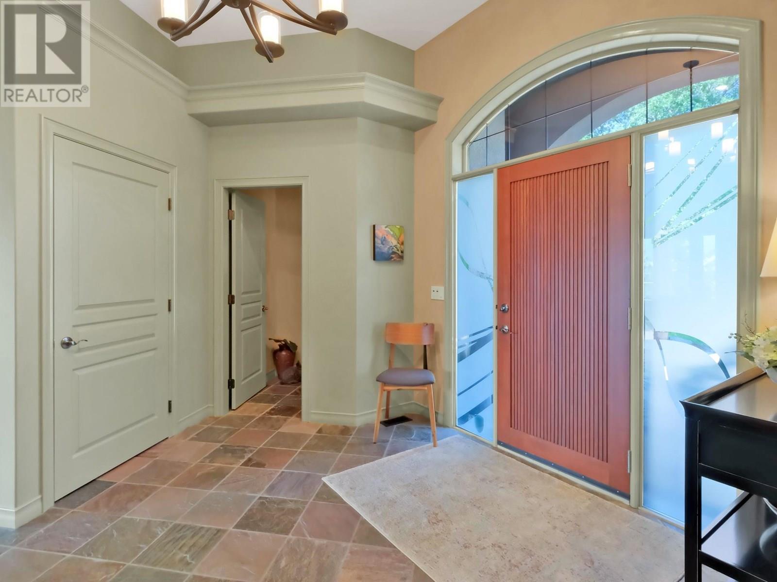  2093 Capistrano Drive, Kelowna