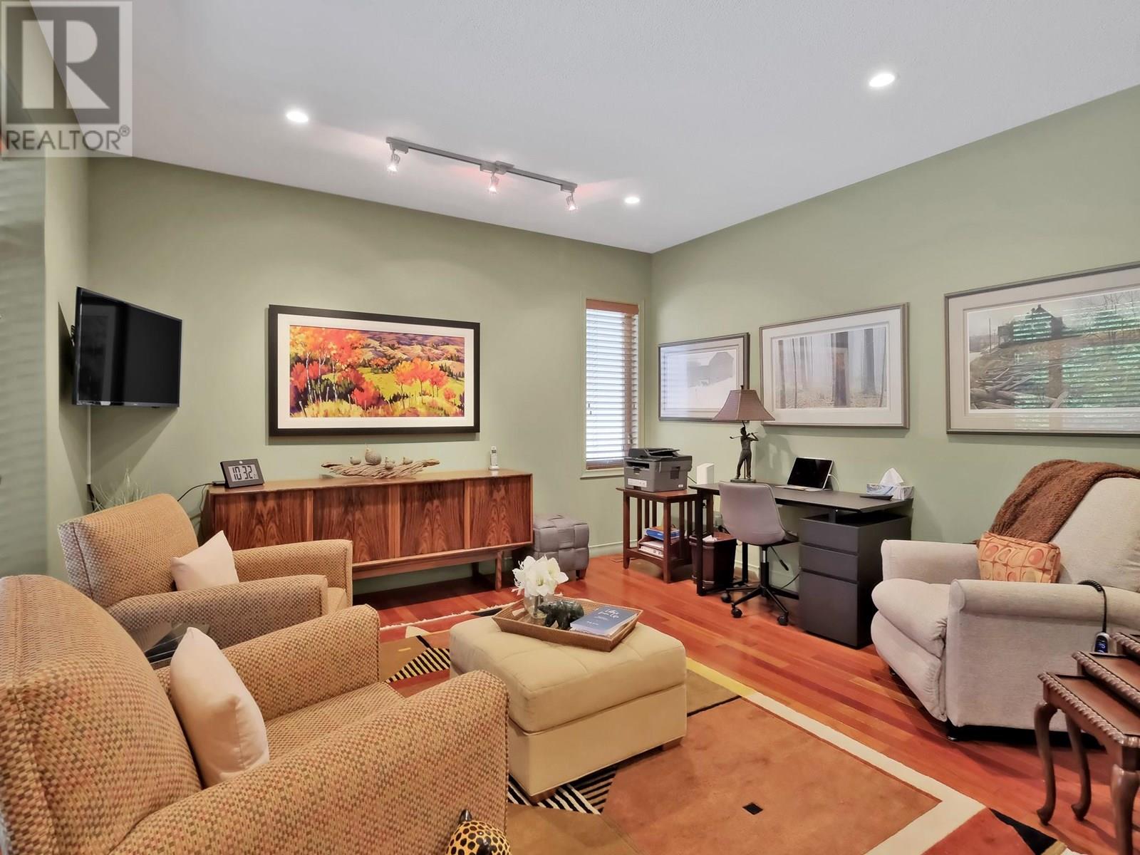  2093 Capistrano Drive, Kelowna