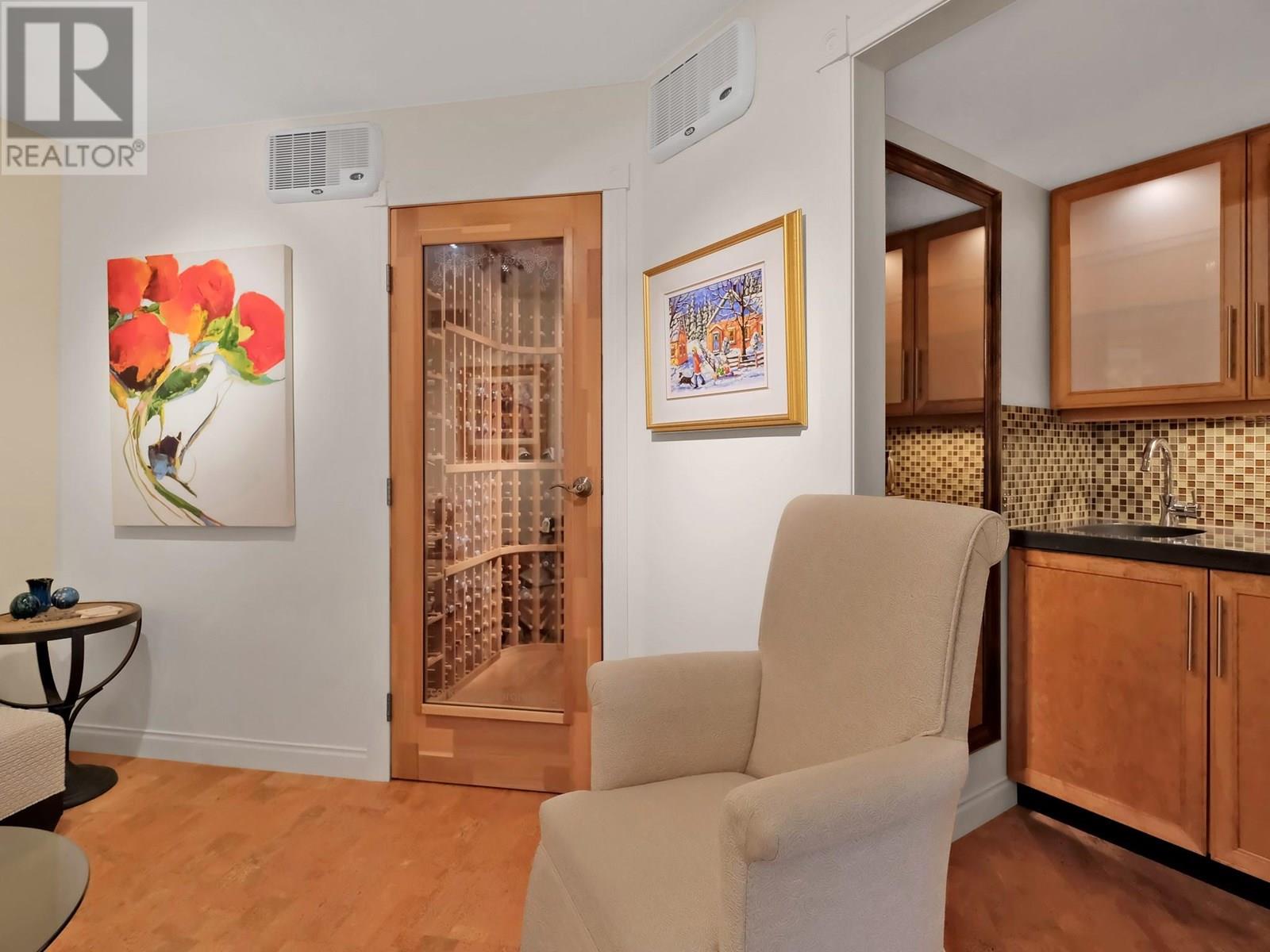  2093 Capistrano Drive, Kelowna