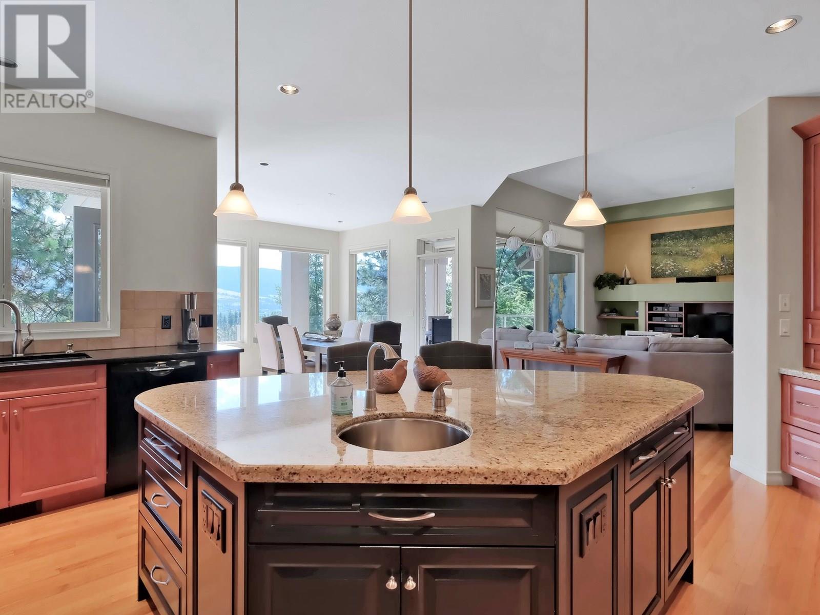 2093 Capistrano Drive, Kelowna