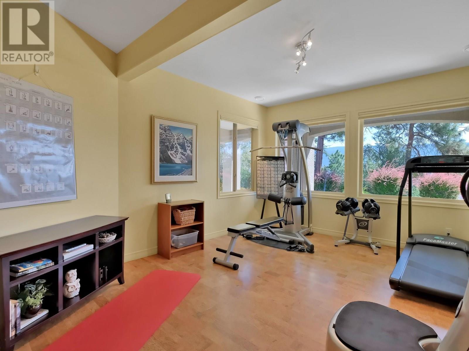  2093 Capistrano Drive, Kelowna