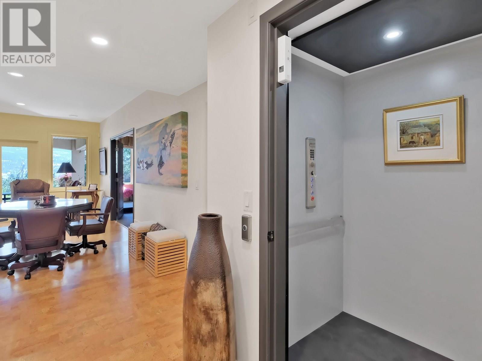  2093 Capistrano Drive, Kelowna