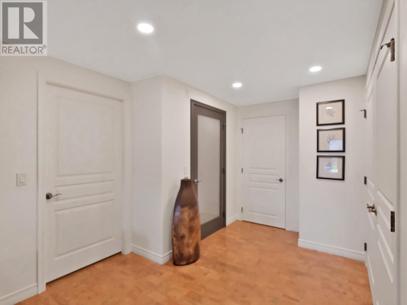  2093 Capistrano Drive, Kelowna
