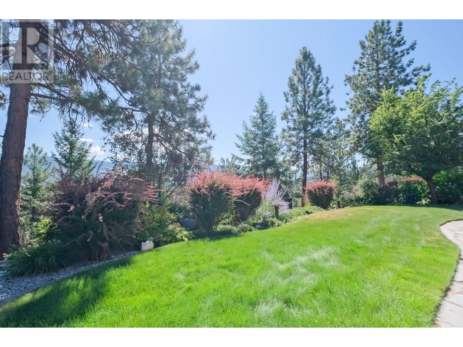  2093 Capistrano Drive, Kelowna