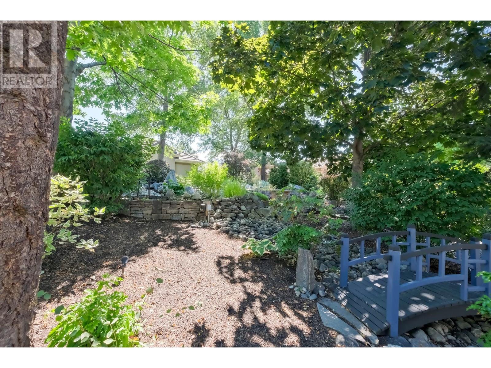  2093 Capistrano Drive, Kelowna