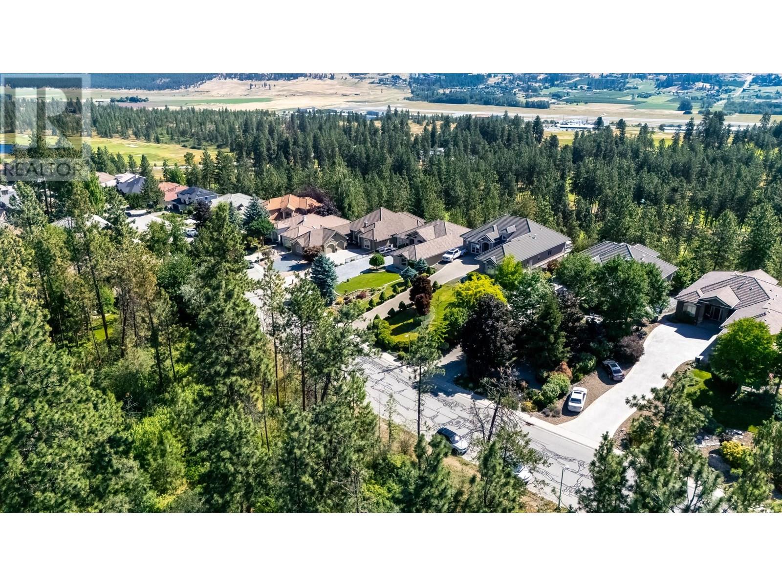  2093 Capistrano Drive, Kelowna